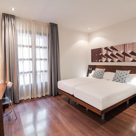Petit Palace Marques Santa Ana Севилья Экстерьер фото